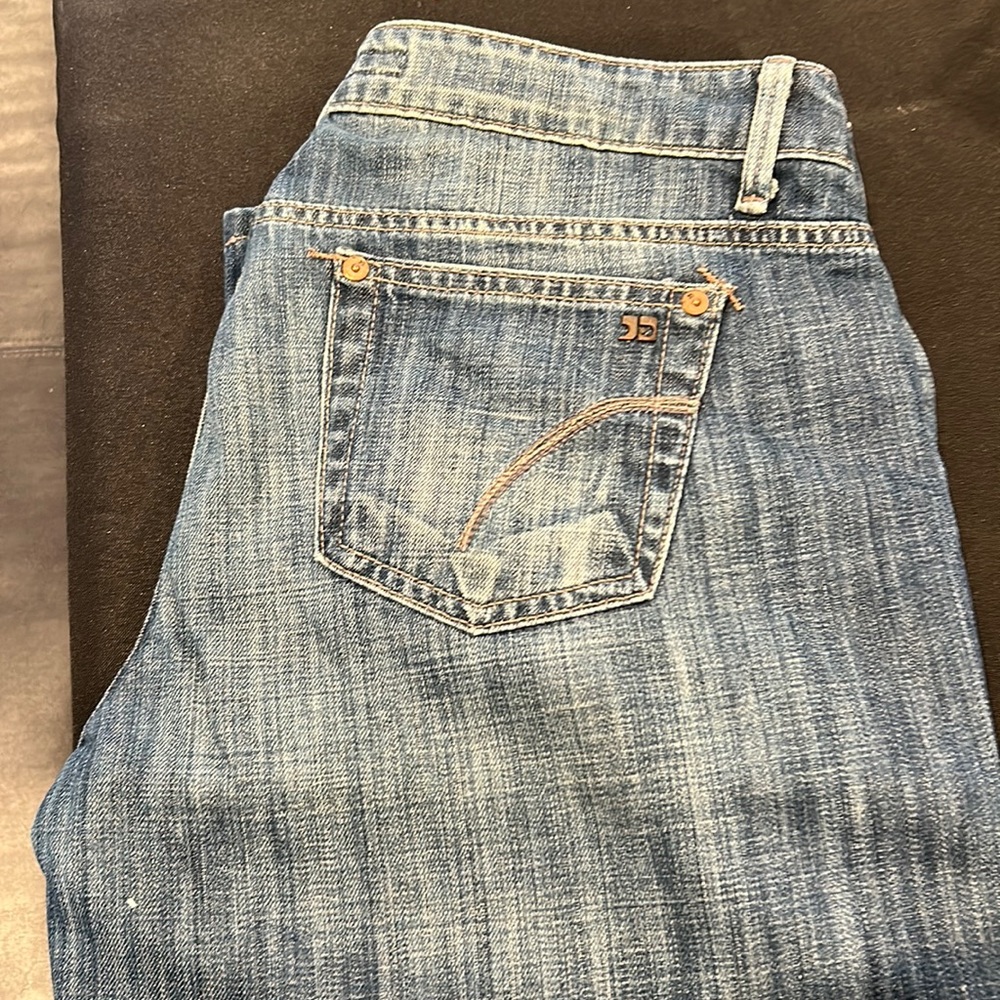 Joe’s Jeans Curvy bootcut size 31